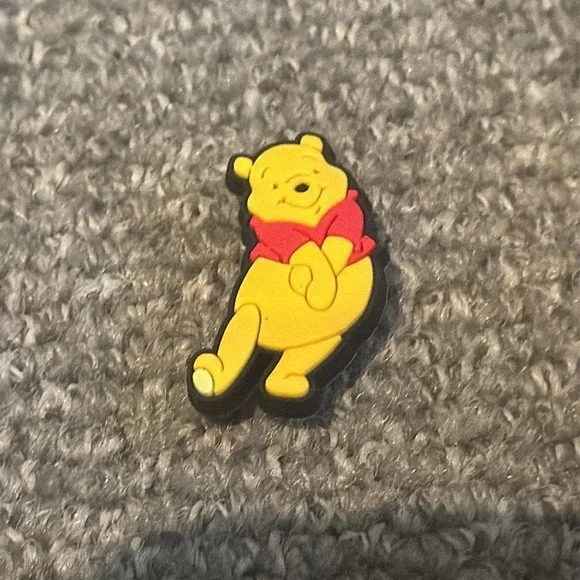 Disney 4 Pack Winnie The Pooh Jibbitz charms For Boys or Girls Crocs & Shoes - Picture 5 of 12
